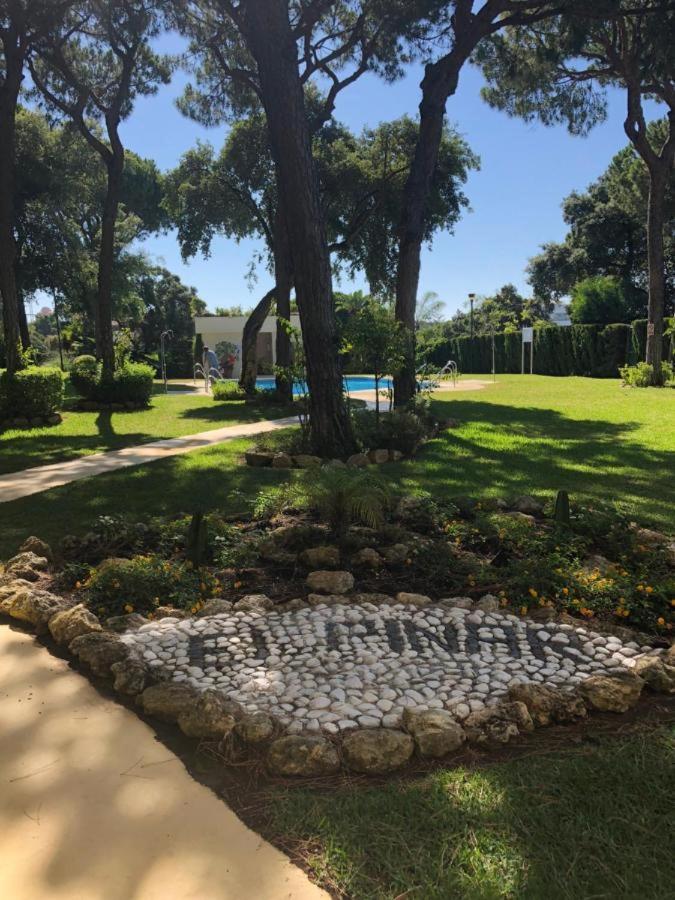 Ansa Beach Apartment - Cabopino, Marbella - Garden Level Kültér fotó